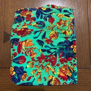 Tall and Curvy Lularoe leggings